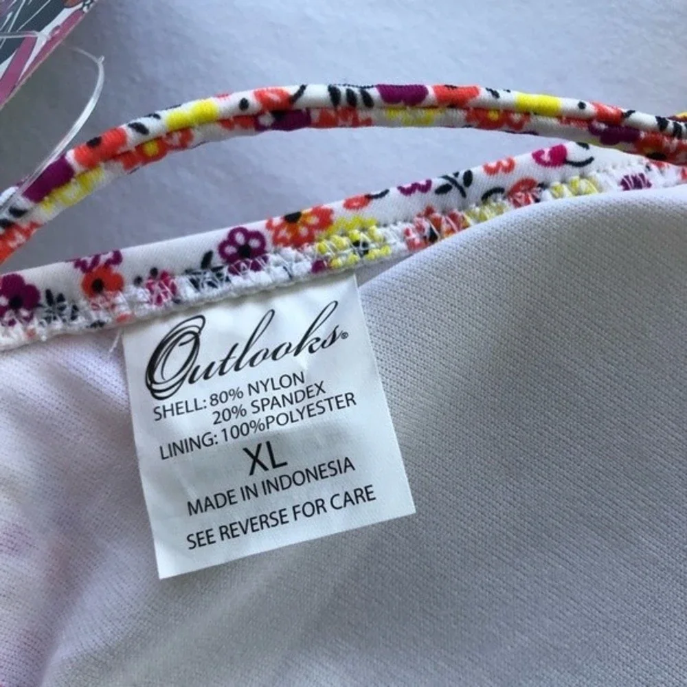 NWT Bathing Suits Outlooks Women’s Swimsuit Top Bottoms Floral Print Size XL - Picture 8 of 17